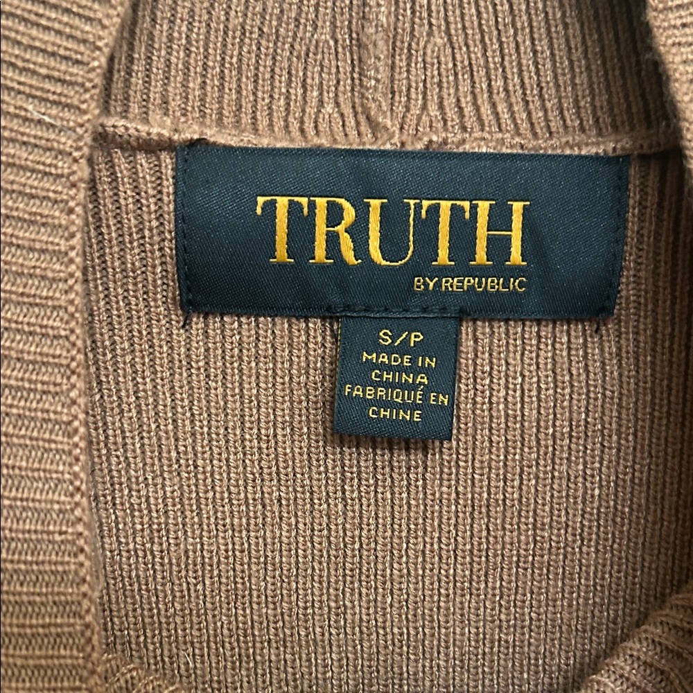 Truth by Republic cropped turtleneck sweater - Picture 3 of 6